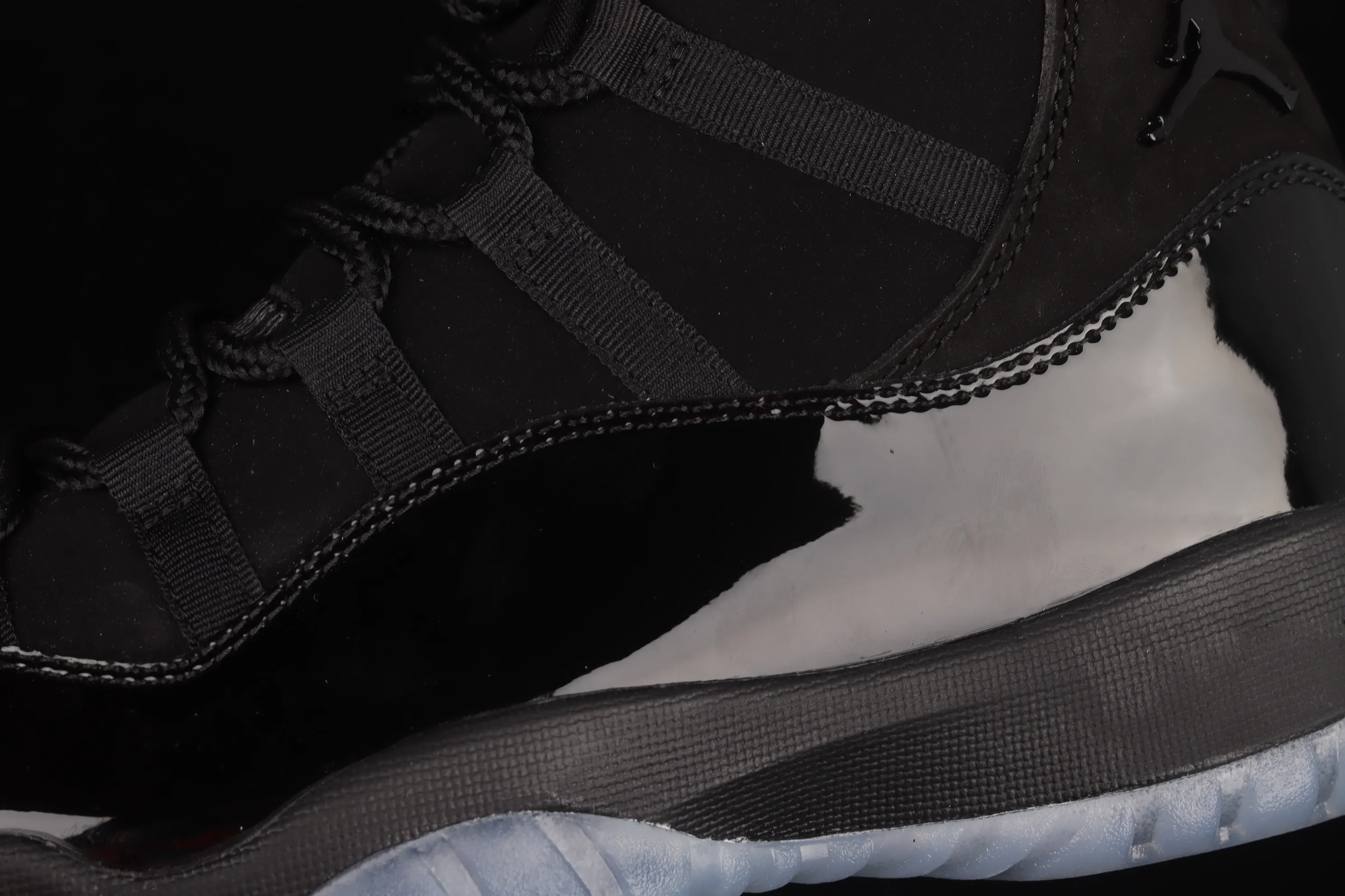 All categories Air Jordan Jordan series basketball shoes Air Jordan 11 F version Air Jordan 11 "Cap and Gown" AJ11 Joe 11 Black Gamma Black Warrior 378037-005